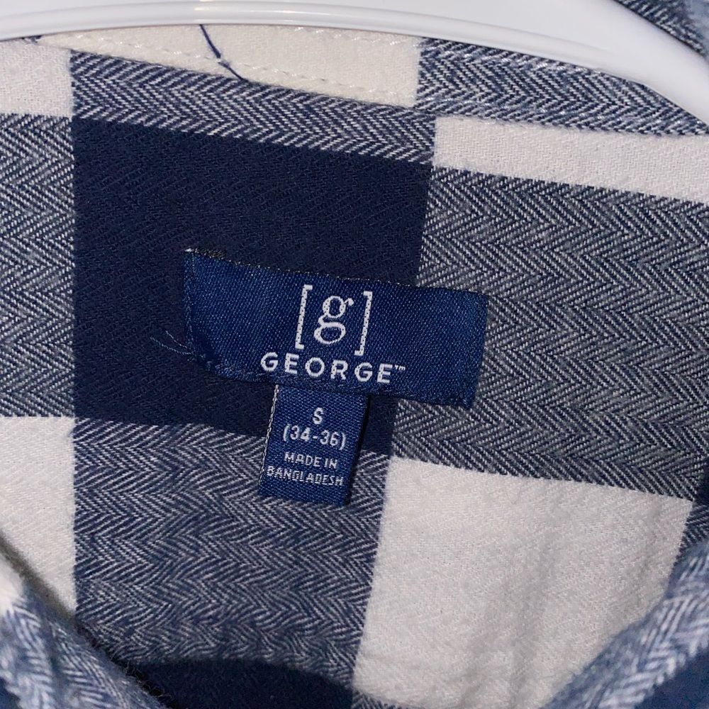 George Button Down - Picture 2 of 3